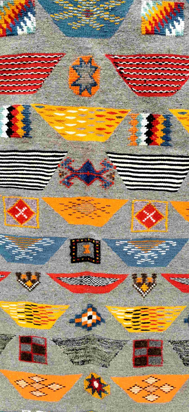 Hand Woven Moroccan Rug Camel Hair .Hand Ebmroidery 267x156 Cm photo vinterior