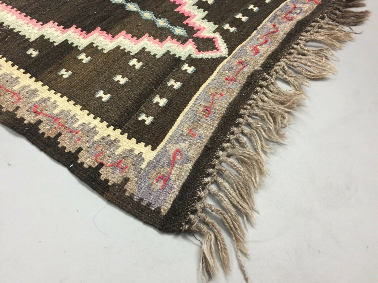 Small Vintage Turkish Kilim 125x79 Cm Wool Kelim Prayer Rug Black Beige, Pink photo 335.0