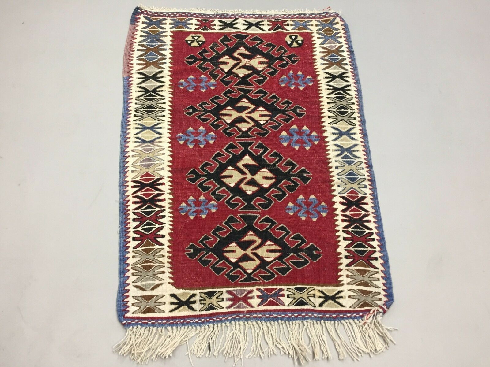 Small Vintage Turkish Kilim 112x81 Cm Tribal Kelim Rug, Black, Red, Blue photo for sale