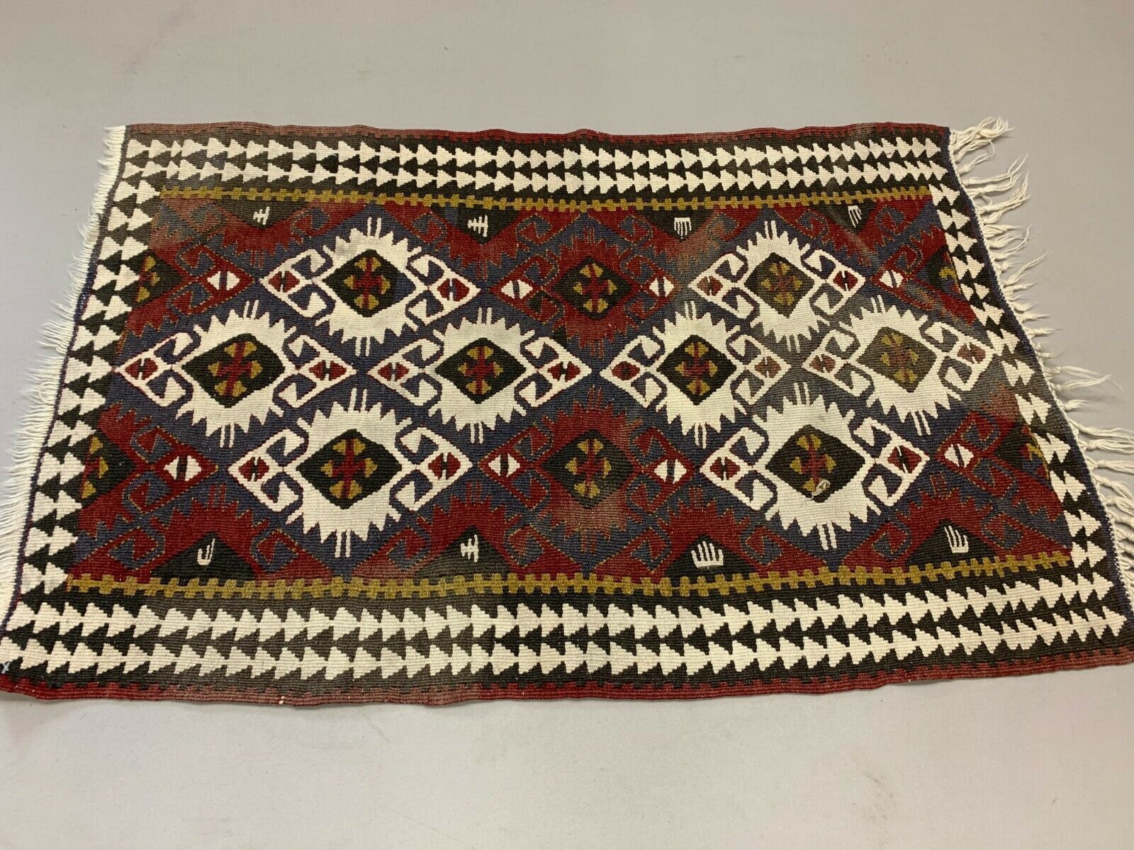 Small Vintage Turkish Kilim 98x63 Cm Wool Kelim Rug photo Textiles