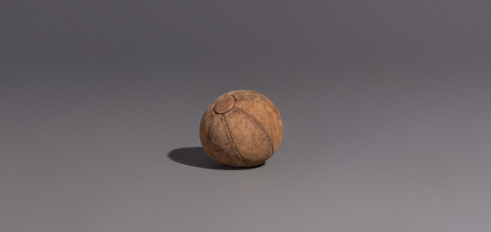 Vintage Medicine Balls Made Of Dark Brown Leather, 0,5 Kg photo Home Decor