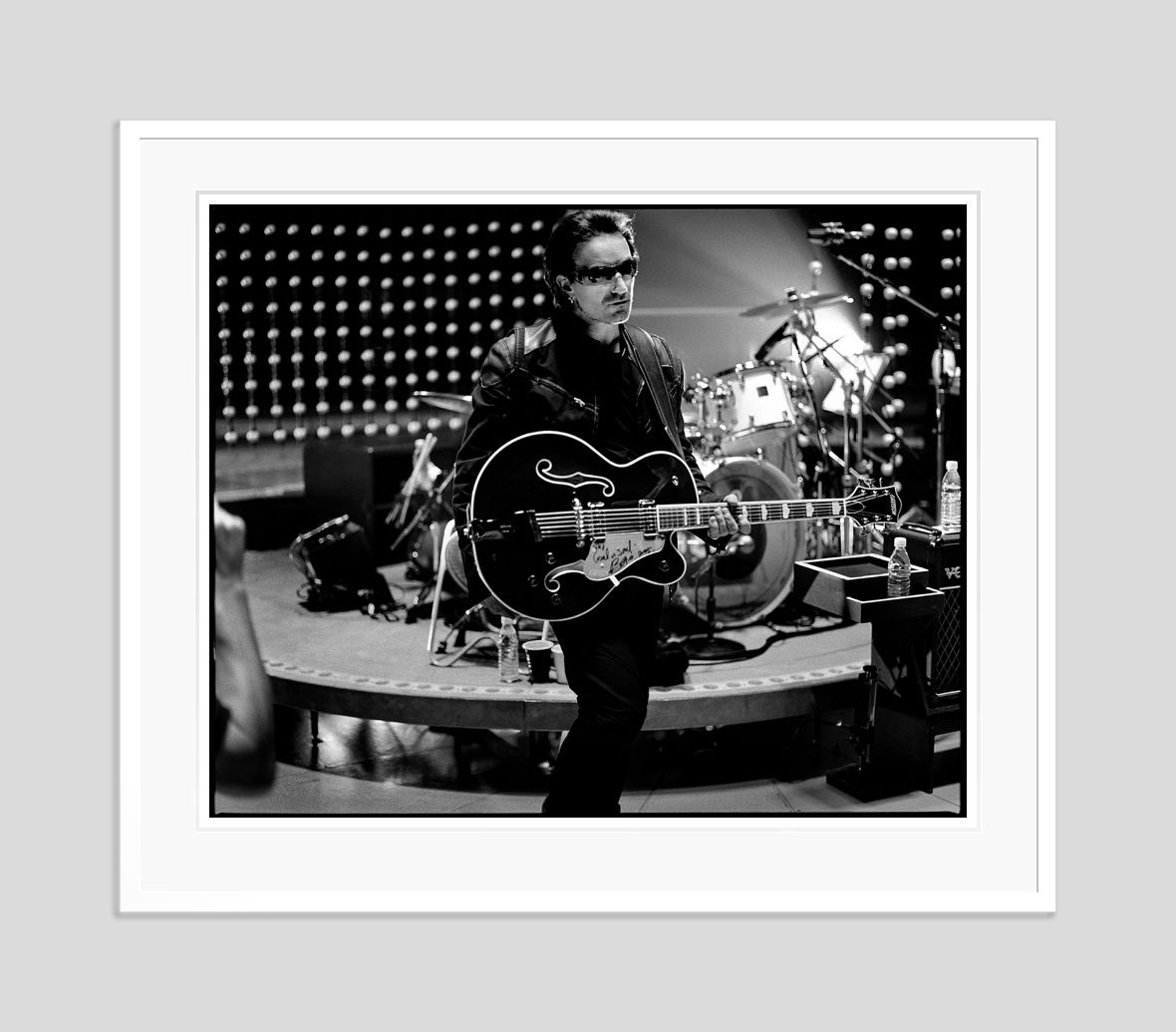 ' Bono ' By Kevin Westenberg Signed Limited Edition Giclée Print Framed In White photo furniture