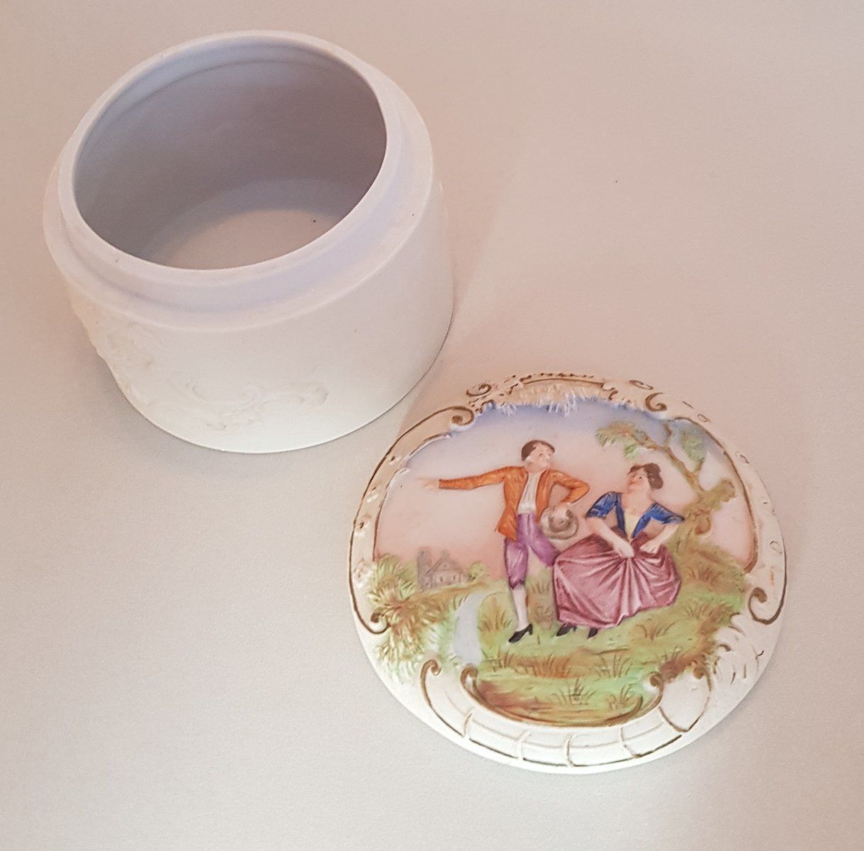 Art Nouveau Hand Painted Lidded Box From Schäfer & Vater photo for sale