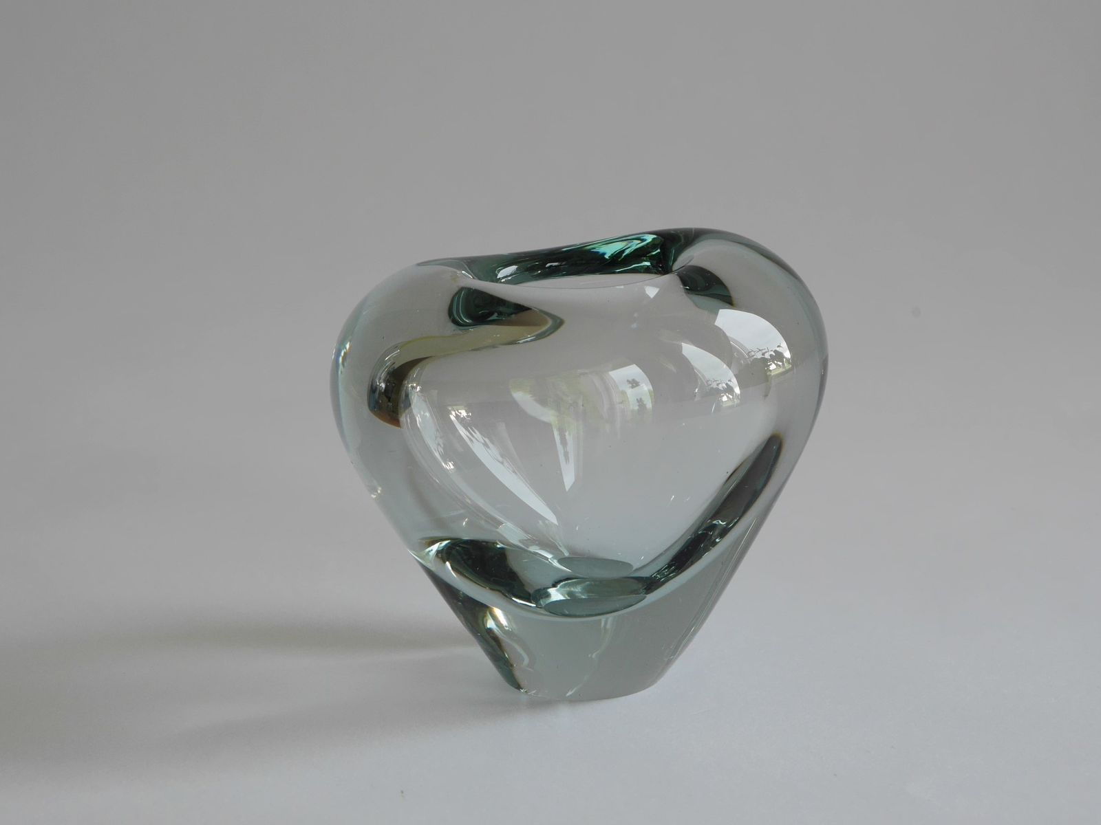 Danish Menuet Vase By Per Lütken For Holmegaard, 1960. photo Home Decor
