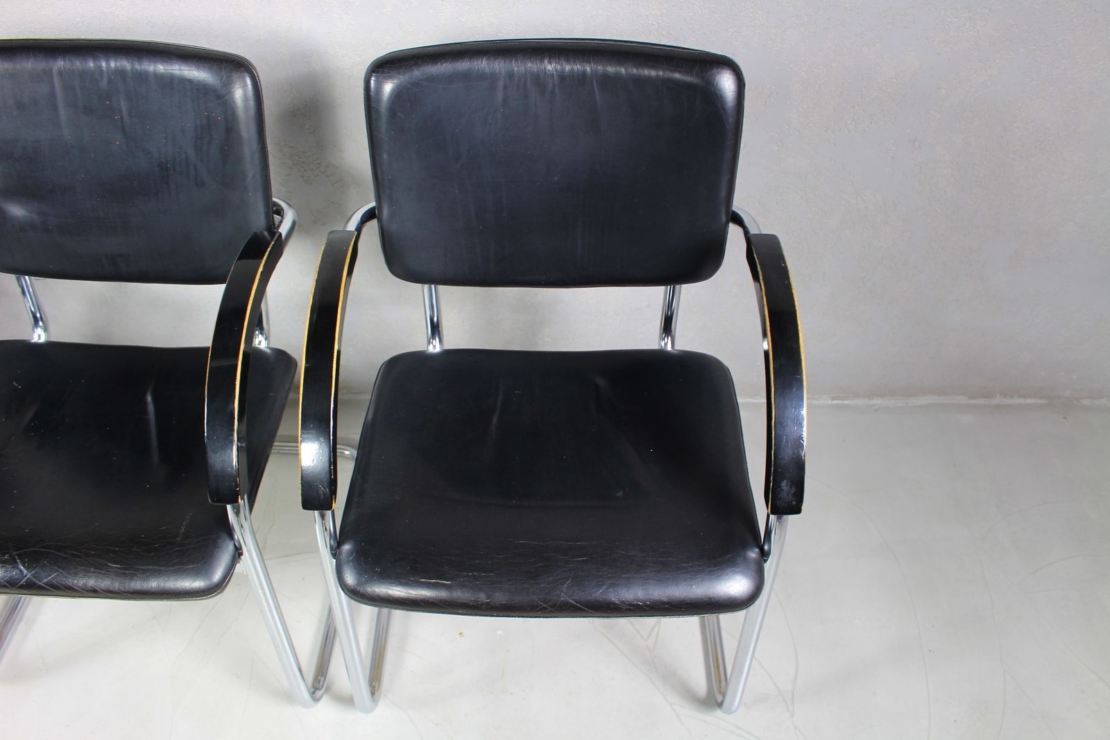 Vintage Tubular Steel Lounge Chair, Set Of 4 photo vinterior