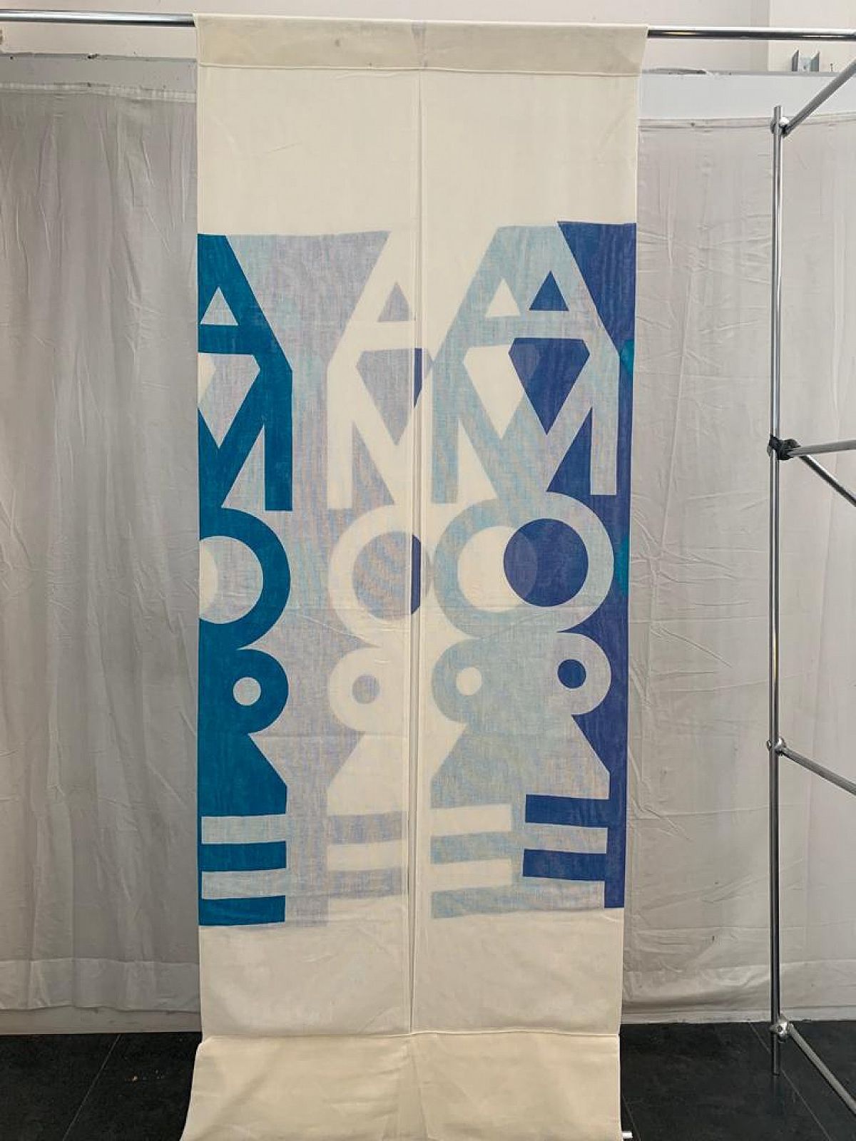 photo furniture Curtain Amore With Graphics Of Pino Tovaglia