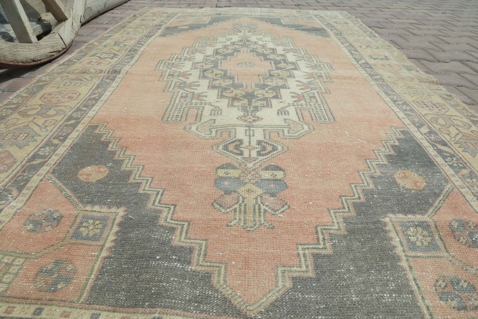 139x253 Cm Oushak Turkish Rug, Floor Decor, Boho Chic, Entrway, Wool Handmade Geometric Faded Pink Neutral Distressed Beige photo vintage