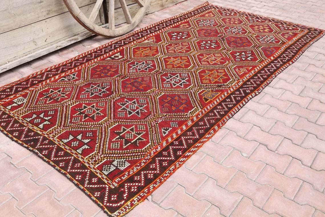 Turkish Kilim, Flatweave Rug, Vintage Kilim, Oushak Kilim, Wool, Handmade, Area Rug, Room Decor, Turkish Rug, Kilim Rug, Red, Rug photo furniture
