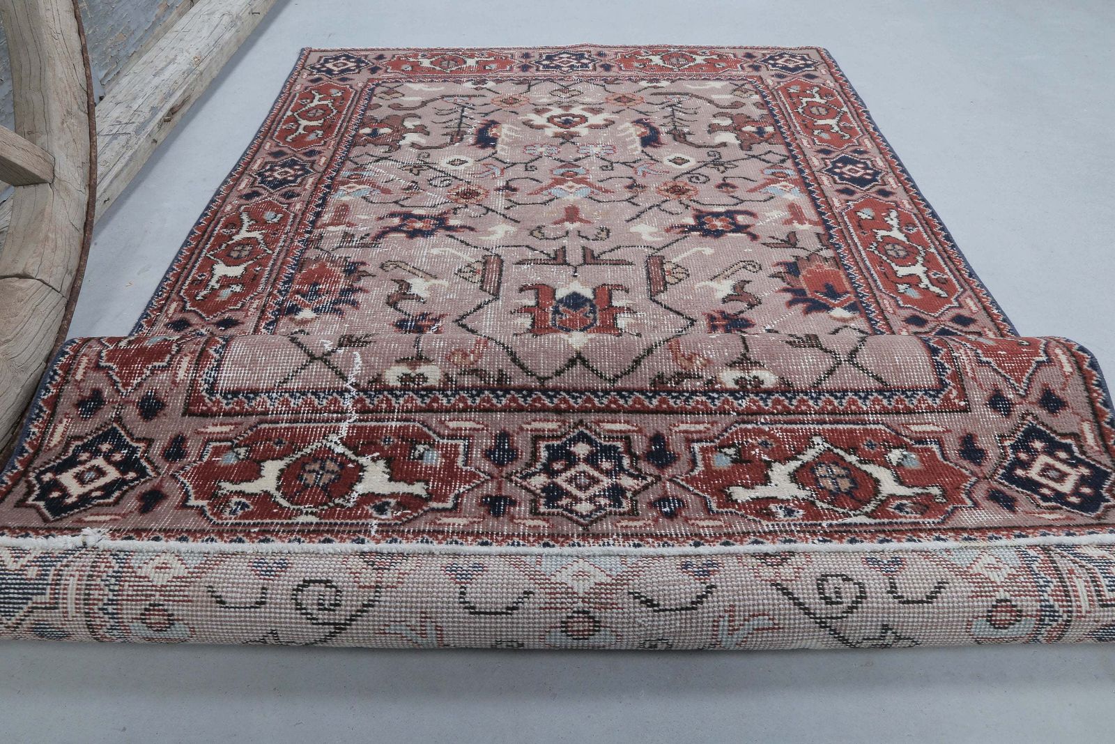 photo furniture Turkish Flat Weave Aztec Oushak Rug, Turkish Rug, Tapis Vintage Teppich Rugs, Red Pink, Wool, Handwoven