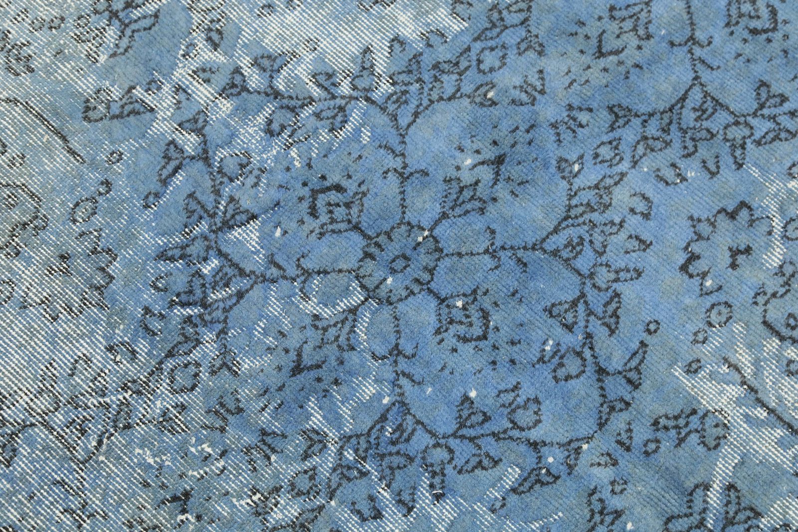 Distressed, Carved Turkish Rug, Vintage Rug, Blue, Area Rug, Farmhouse Decor, Modern, Home Decor photo vinterior