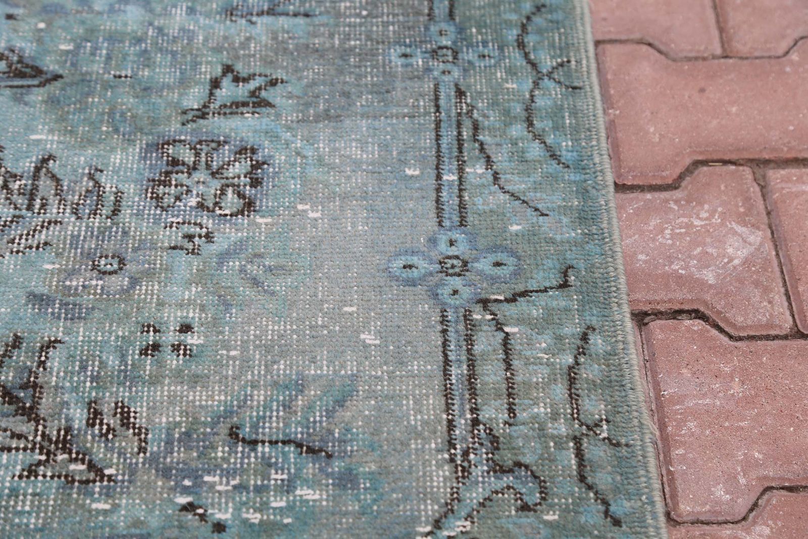 Teal, Turkish Vintage Rug, Distressed Rug, Area Rug, Oushak Rug, Wool Rug, Room Decor, Floral Rug, Living Room Rug, Blue Turquoise photo vinterior