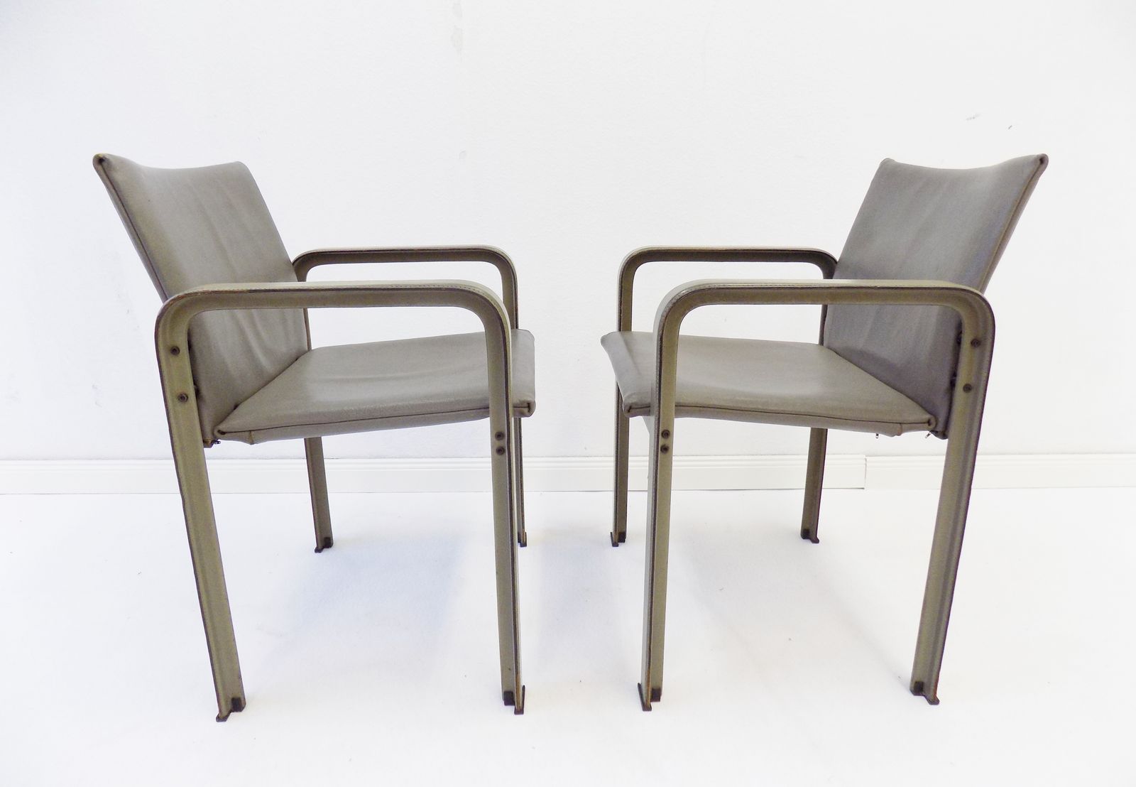 photo for sale Matteo Grassi Golfo Dei Poeti Leather Armchair Set Of 2