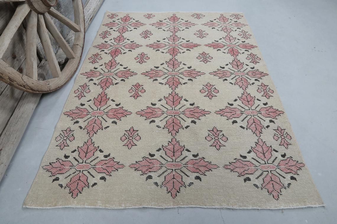 Distressed Turkish Rug, Beige Area Rug, Vintage Handmade Rug, Turkish Oushak Rug, Faded Red   Pink Floral Motifs, Boho Carpet 4.8x6.8