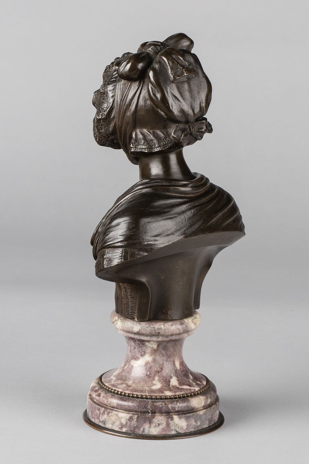 19th Century French Bronze Sculpture Of A Female photo vinterior