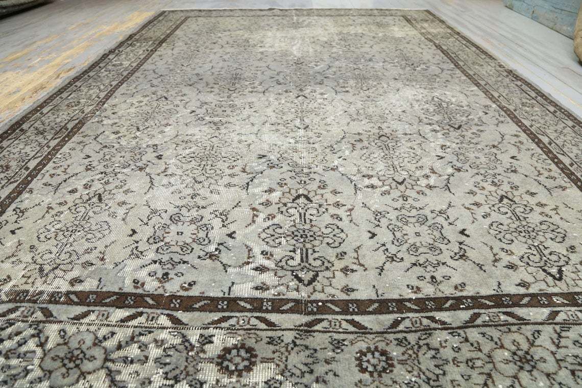 Fossil Rug, Handmade Turkish Rug, Anatolian Oushak Rug, Turkey Vintage Area Rug, Hand Knotted Gray Brown Distressed Floral Rug photo Textiles