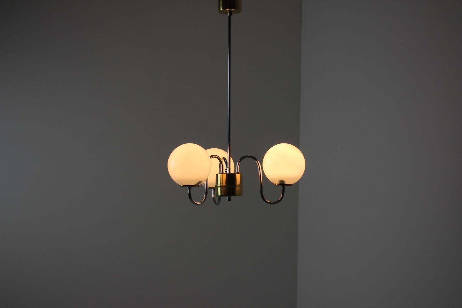 Mid Century Glazen Kroonluchter / Lidokov, Jaren 1960. photo 521.0