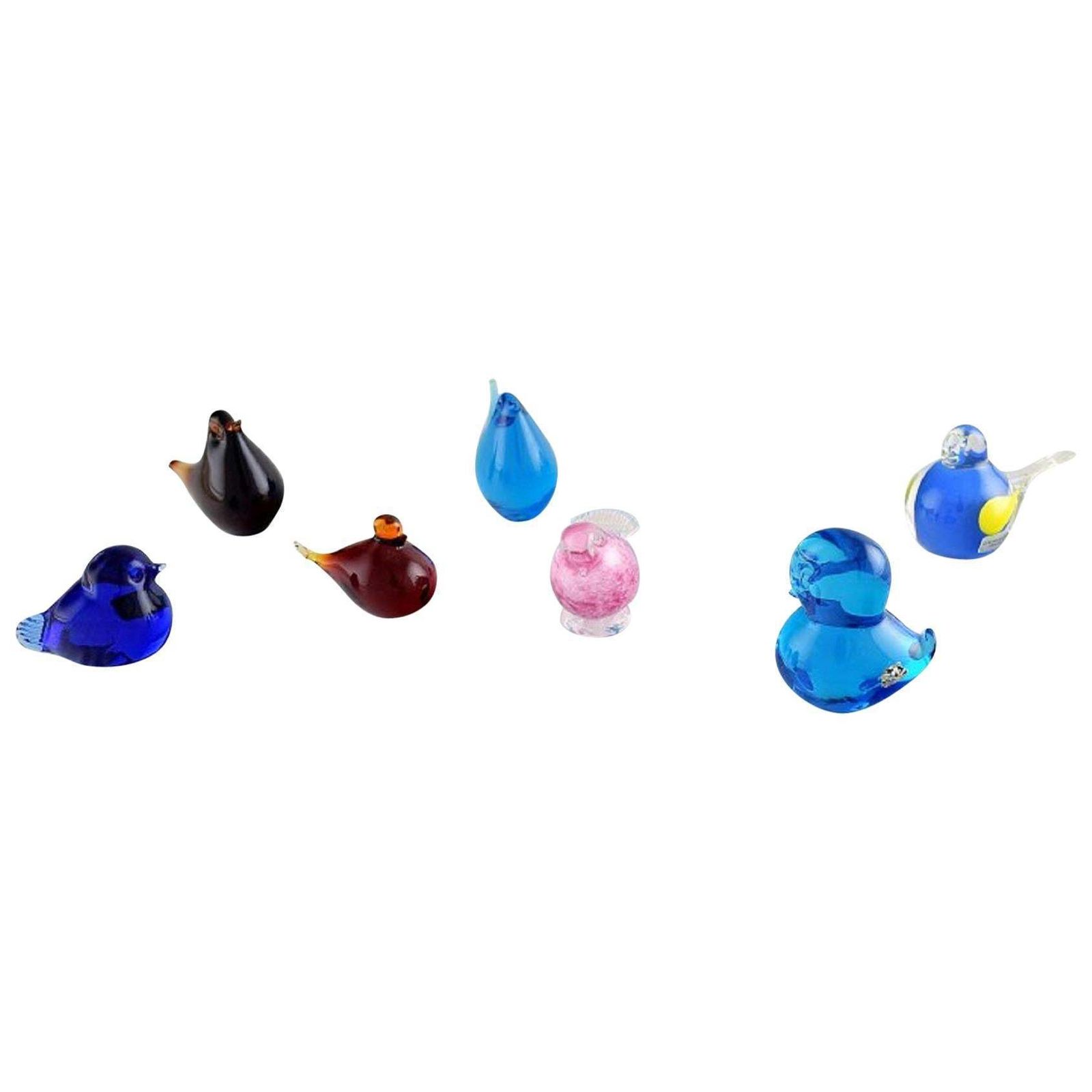 Swedish And Other Glass Artists, Including Lindshammar, Nine Figures Of Birds photo for sale
