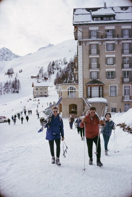 Slim Aarons 'Skiers In St Moritz' 1963 Oversize C Type Print Framed In Black photo furniture