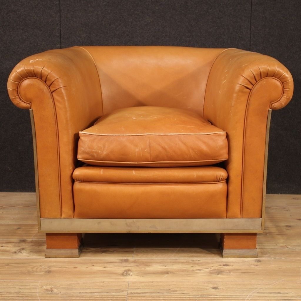 Italian Design Armchair In Leather From The 70s photo vintage