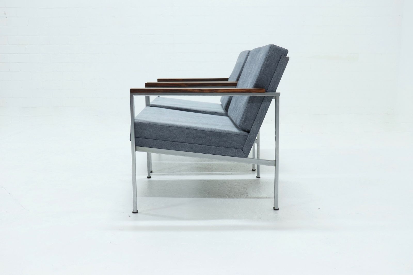 Set Of 2 Gispen 1453 Armchairs By Coen De Vries 1960s photo vintage
