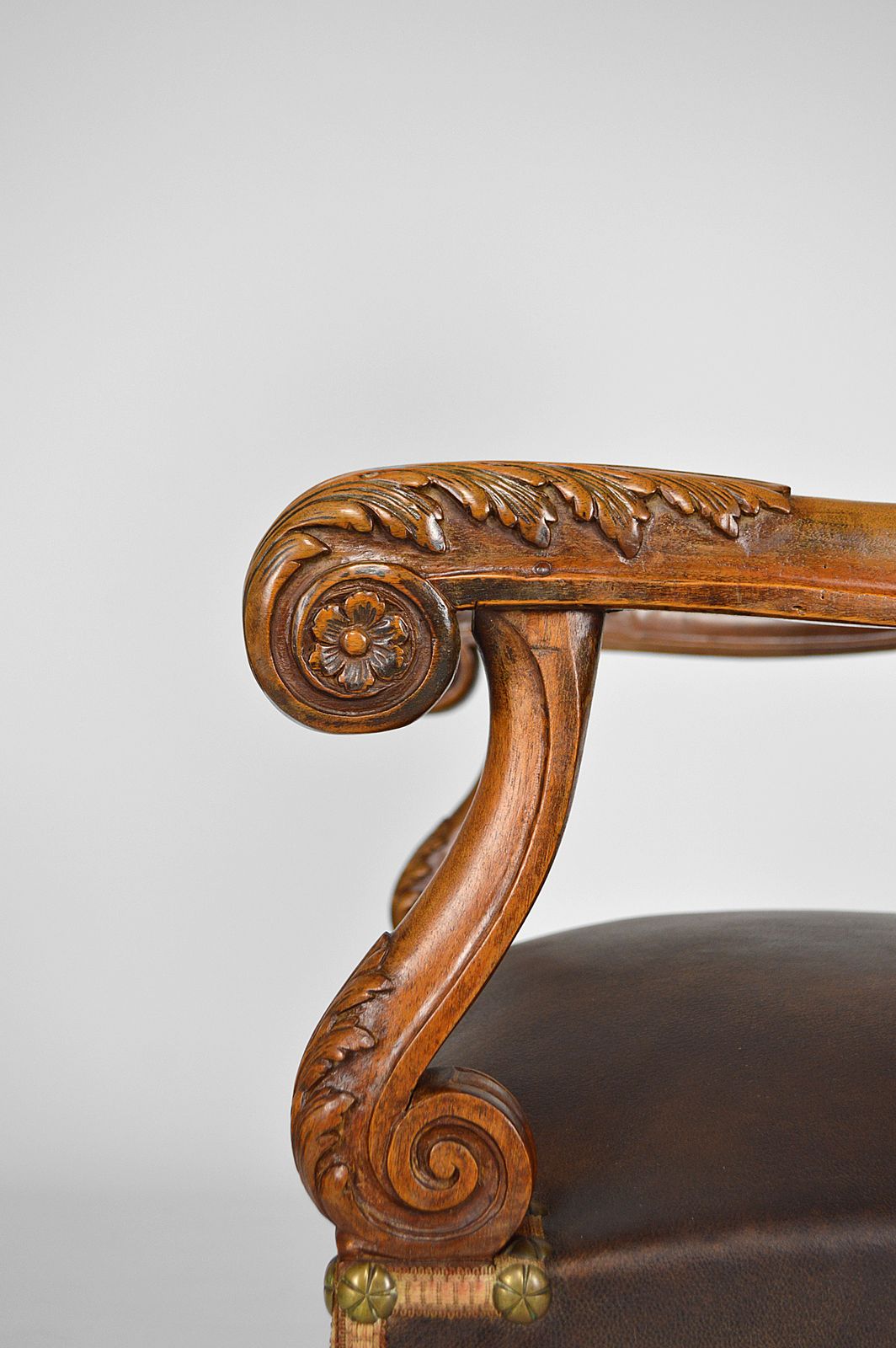 photo vinterior Louis XIII Style Desk Chair In Leather And Carved Walnut, 1860s