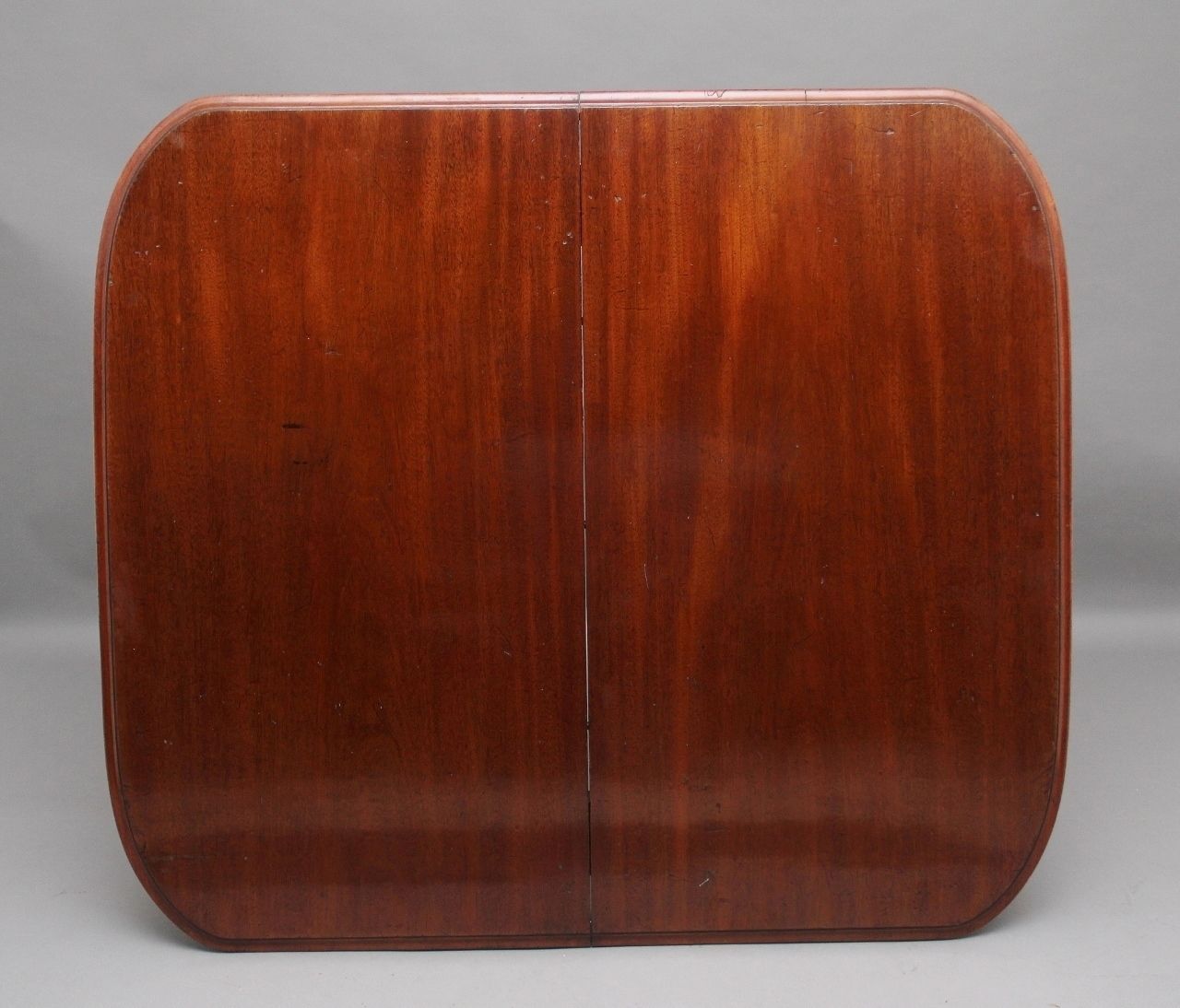 19th Century Mahogany Dining Table photo vinterior