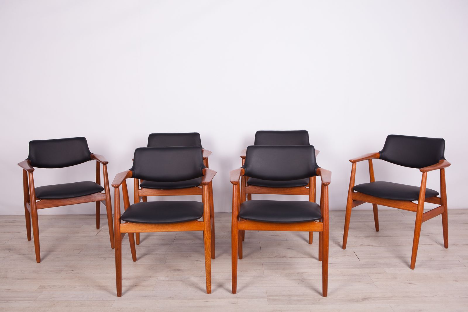 Teak Model Gm11 Dining Chairs By Svend åge Eriksen For Glostrup, 1950s, Set Of 6 photo furniture