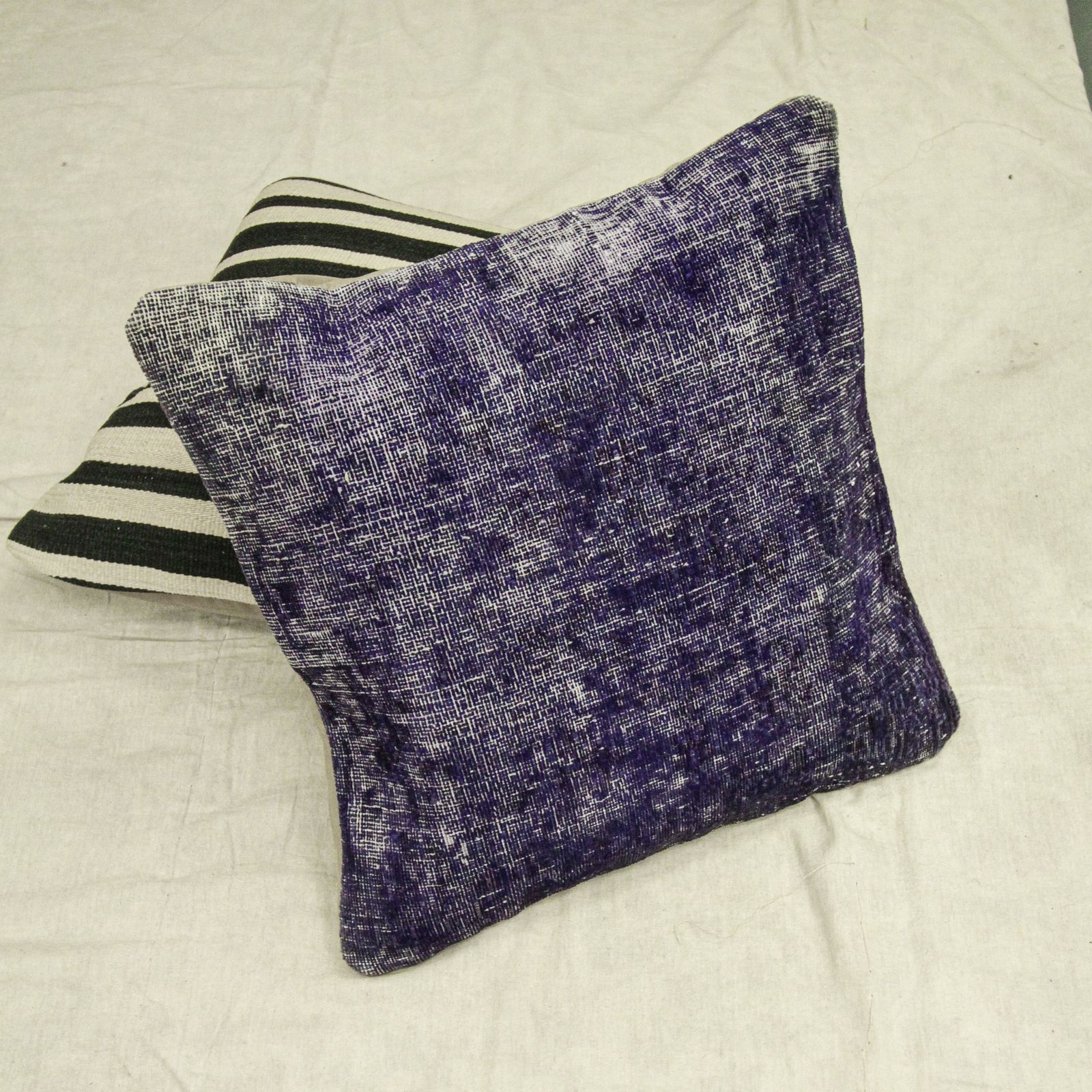 Geometric Kilim Cushion Cover, Handmade Oriental Scatter Cushion photo furniture