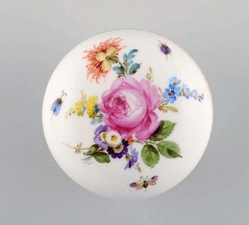 Meissen Bomboniere In Hand Painted Porcelain With Floral Motifs, 20th Century photo for sale