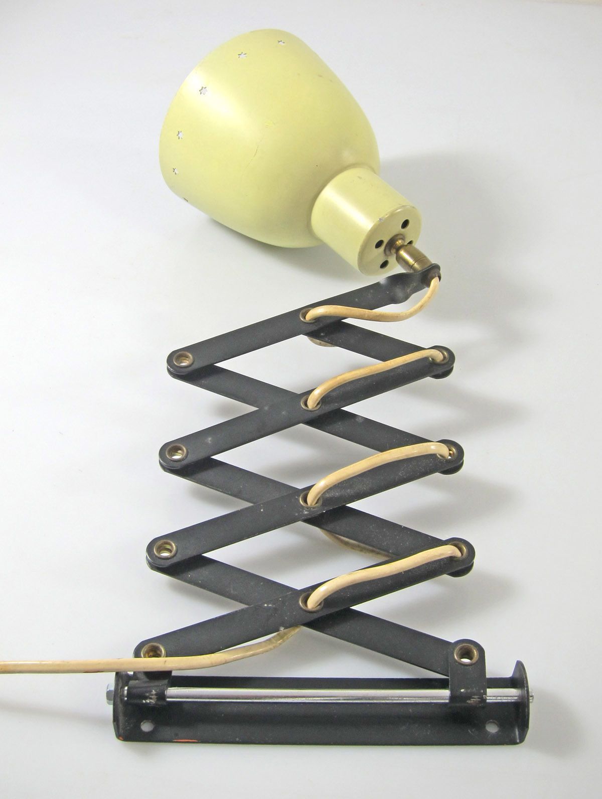Gele Bauhaus Stijl Vintage Verstelbare Wandlamp photo furniture