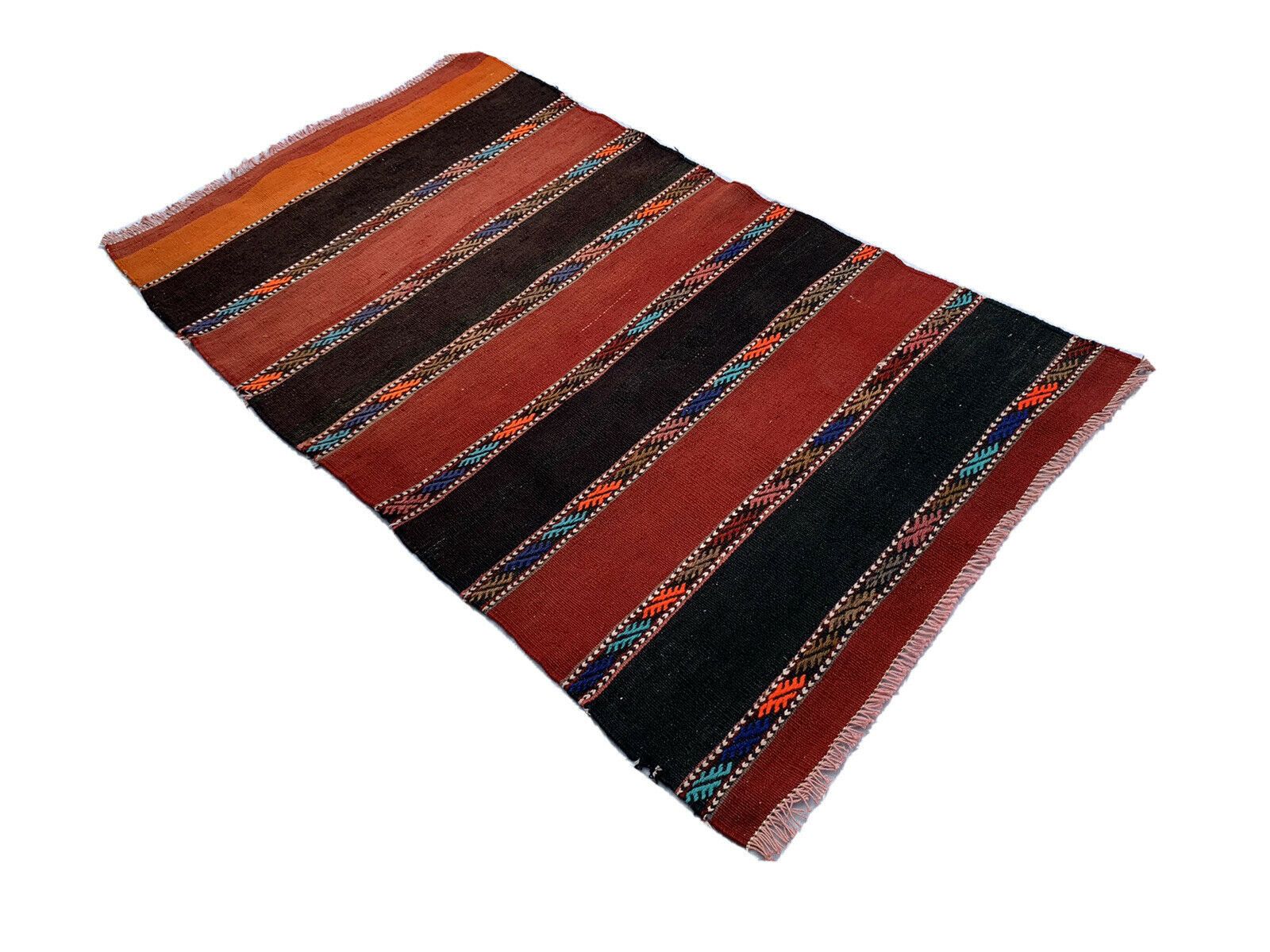 Traditional Turkish Kilim Rug , Vintage Turkish Wool Country Home Kelim