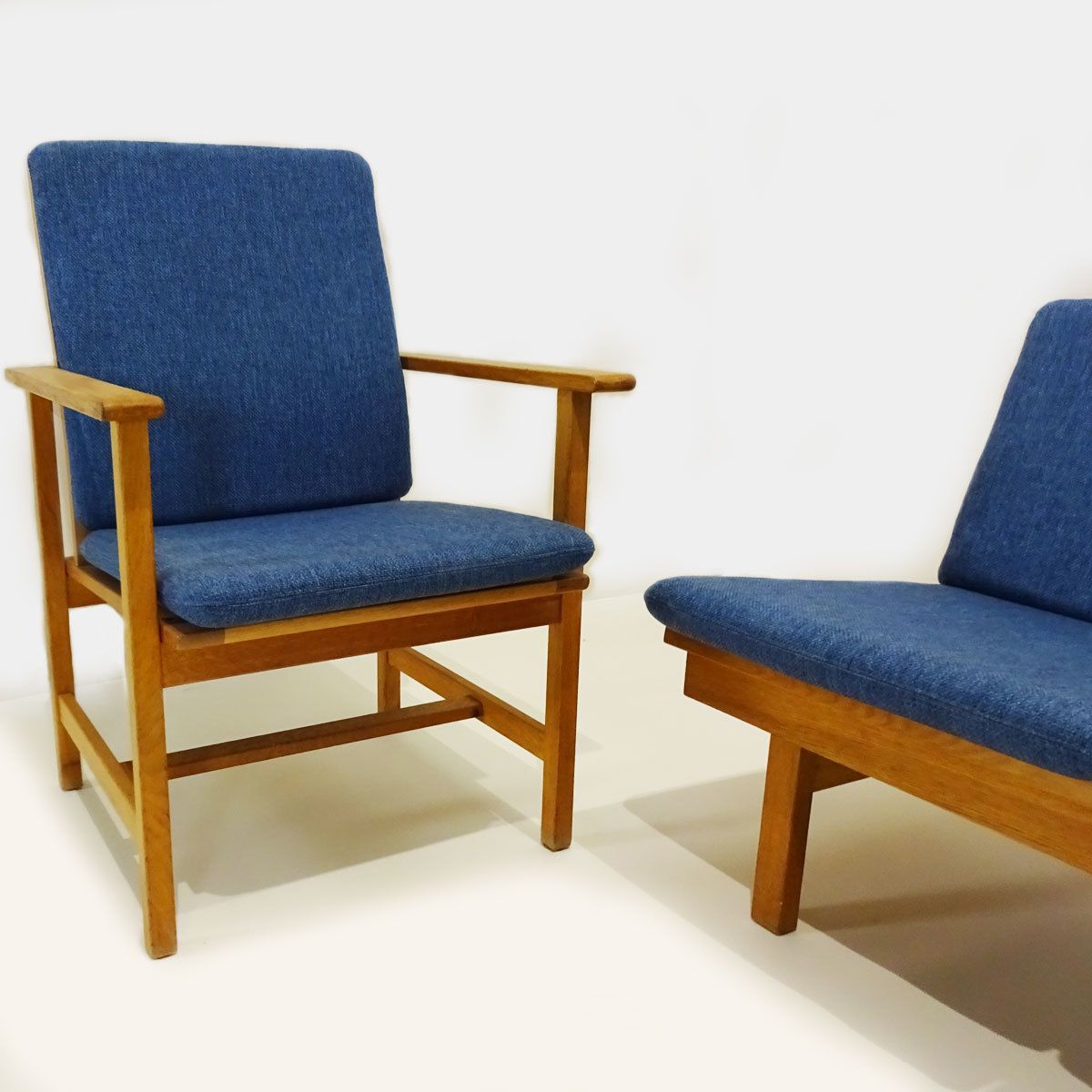 Danish Mid Century Børge Mogensen 4 Seater Oak Bench Sofa And Two Armchairs. photo 4250.0