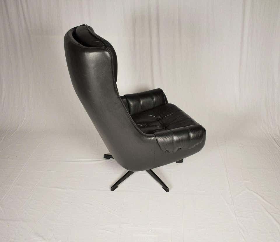 Design Scandinavian Leather Armchair / Lounge Chair By Peem, 1970´S. photo vintage