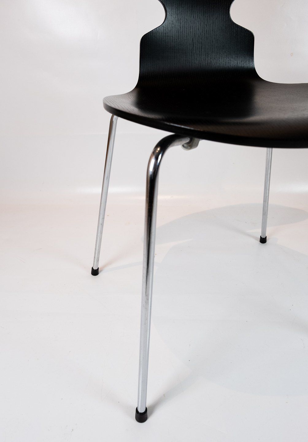 Set Of Four Black Ant Chairs, Model 3101, Designed By Arne Jacobsen In 1952 And Manufactured By Fritz Hansen In 2006. photo vinterior