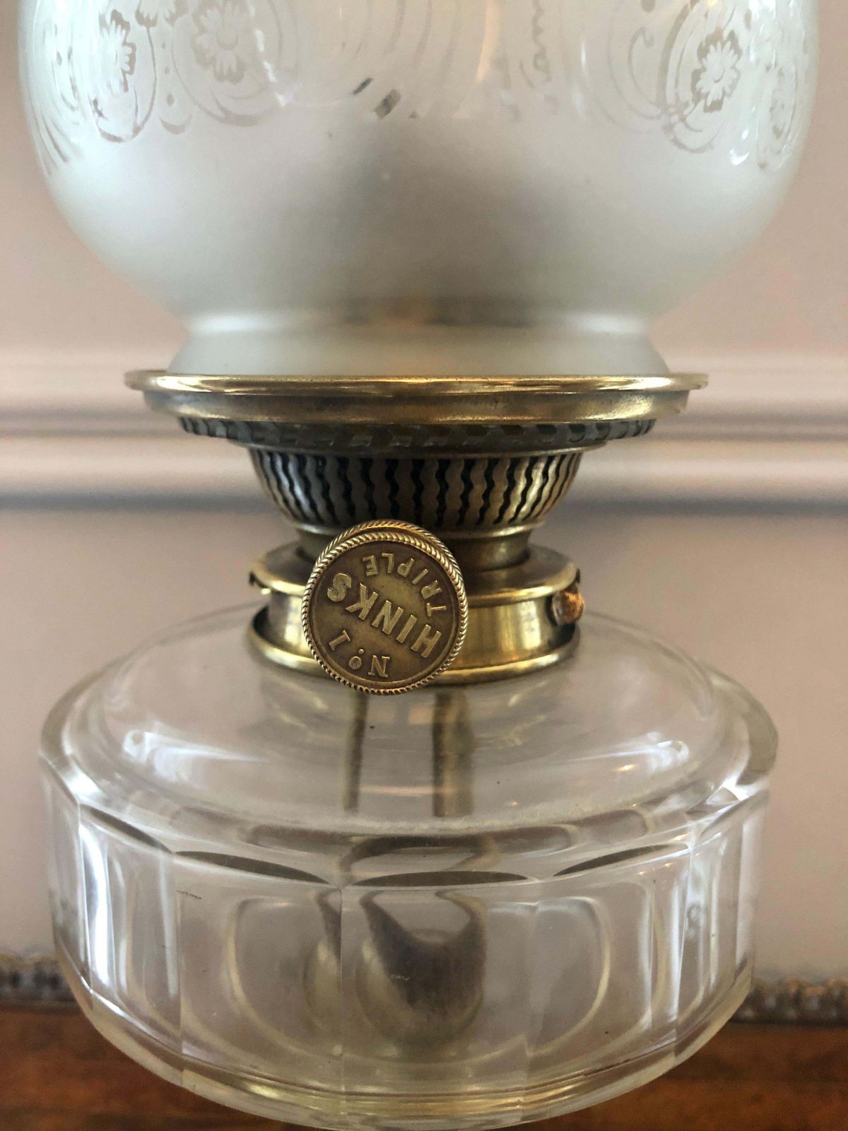 19th Century Antique Victorian Brass Oil Lamp photo 795.0