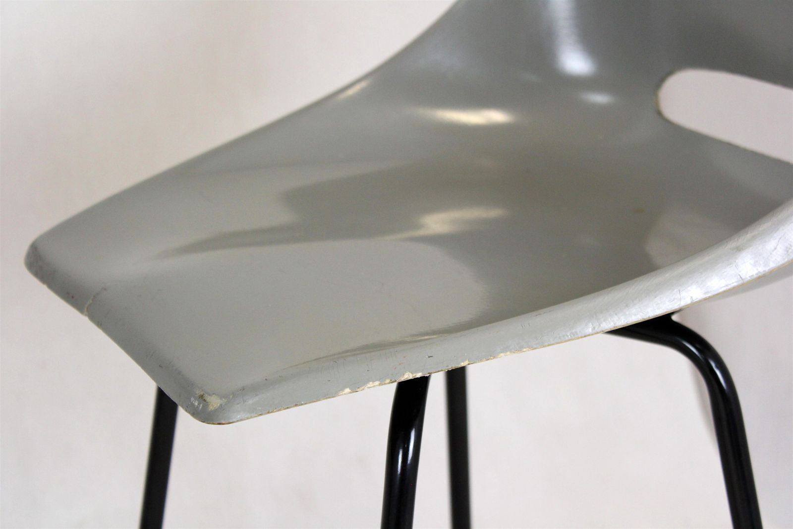 Fiberglass Chairs By Miroslav Navratil For Vertex, 1960s, Set Of 4 photo vintage
