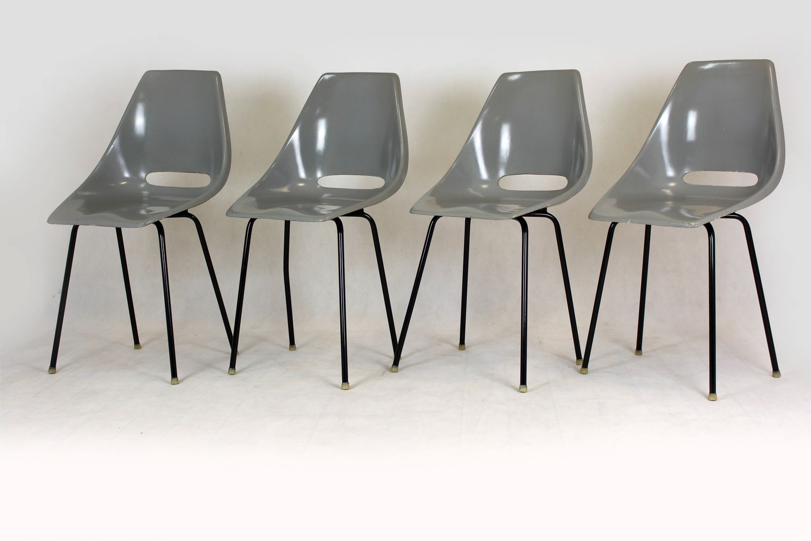 Fiberglass Chairs By Miroslav Navratil For Vertex, 1960s, Set Of 4