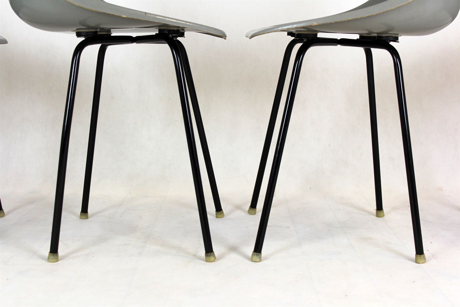 Furniture Fiberglass Chairs By Miroslav Navratil For Vertex, 1960s, Set Of 4 photo
