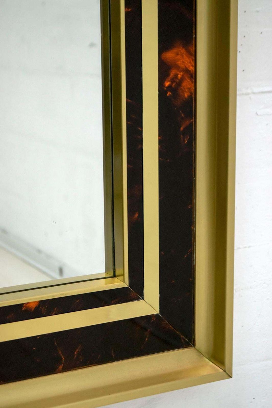 Sandro Petti Mid Century Italian Brass And Celluloid Mirror By Metal Art, 70s photo vintage