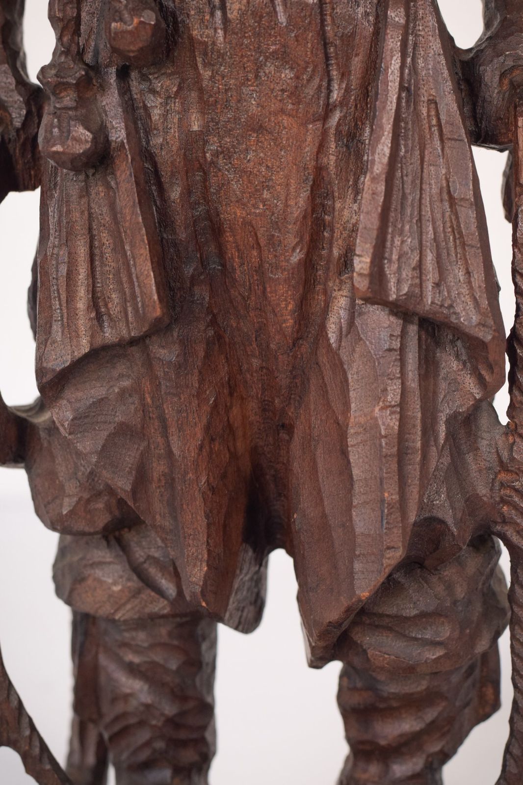 photo furniture Handgesneden Houten Sculptuur Van Een Mannelijk Figuur