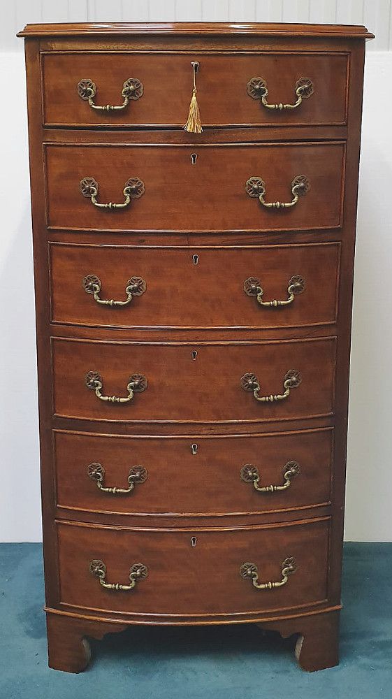 Early 20th Century Mahogany Chest Of Drawers