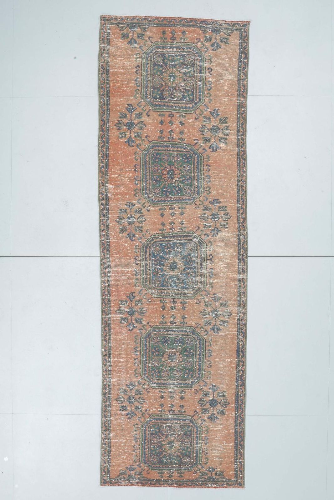 3x10 Turkish Vintage Runner, Oushak Handmade Wool Rug, Bloody Marry Floral Hallway Rugs, Farmhouse Decor, One Of A Kind, Folk Art, Anatolian photo furniture