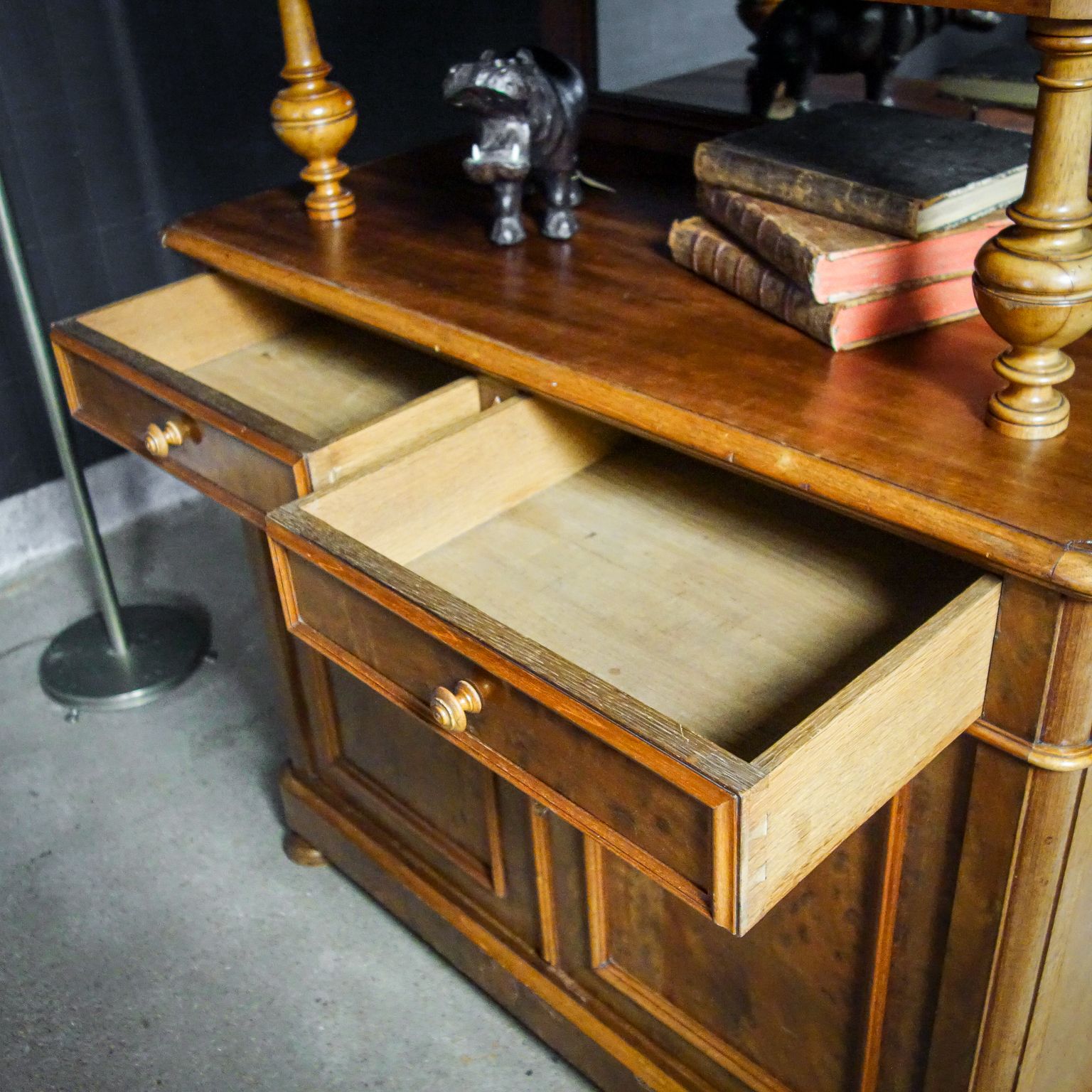 Hoge Tweedelige Engelse Kast | Jaren 1920 photo vinterior