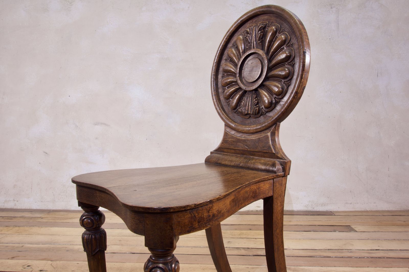 930.0 A 19th Century William IV Elm And Burr Elm Hall Chair photo
