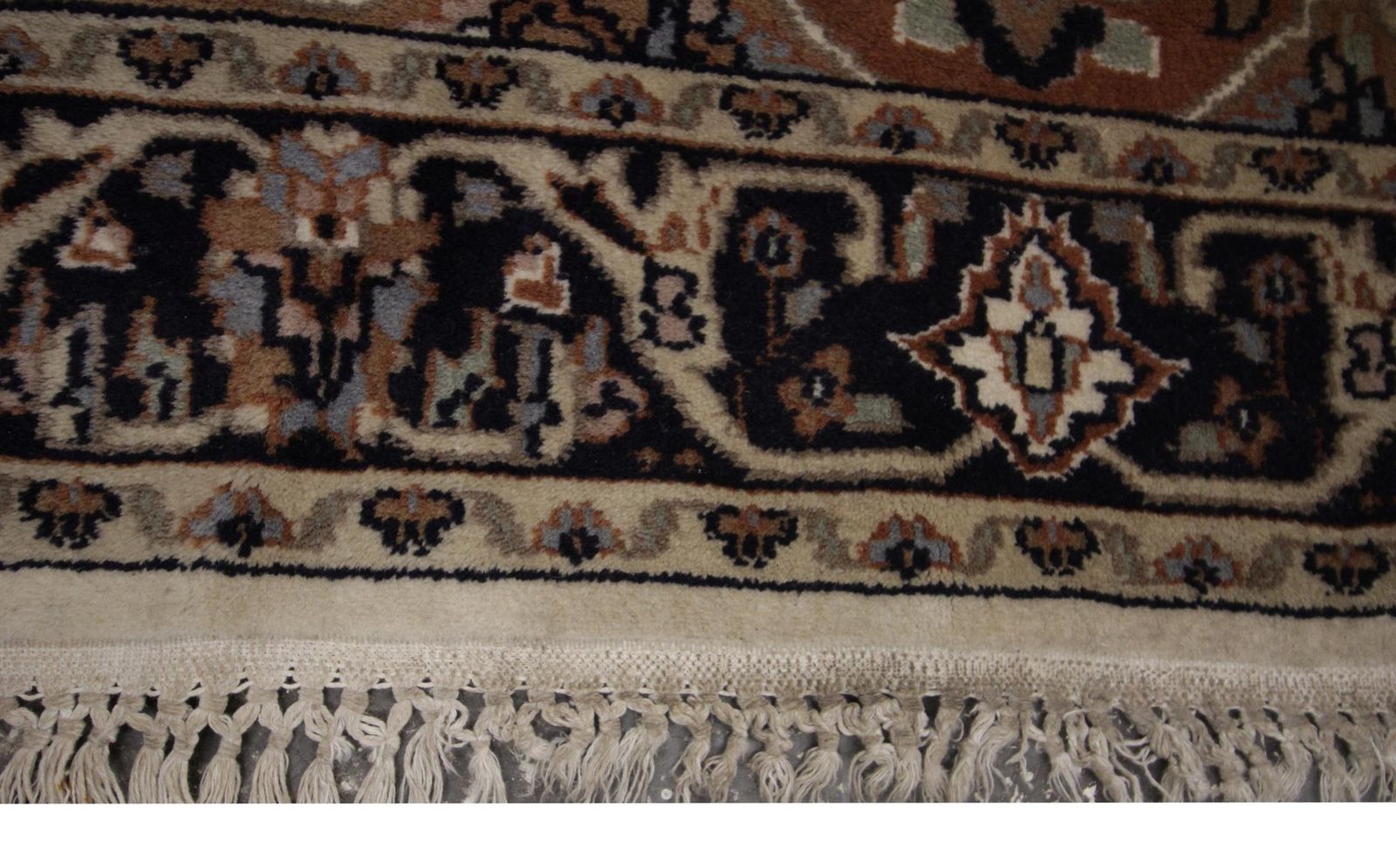 Handmade Carpet Vintage Indian Oriental Rug, Cream Wool Rug  164x198cm photo Textiles