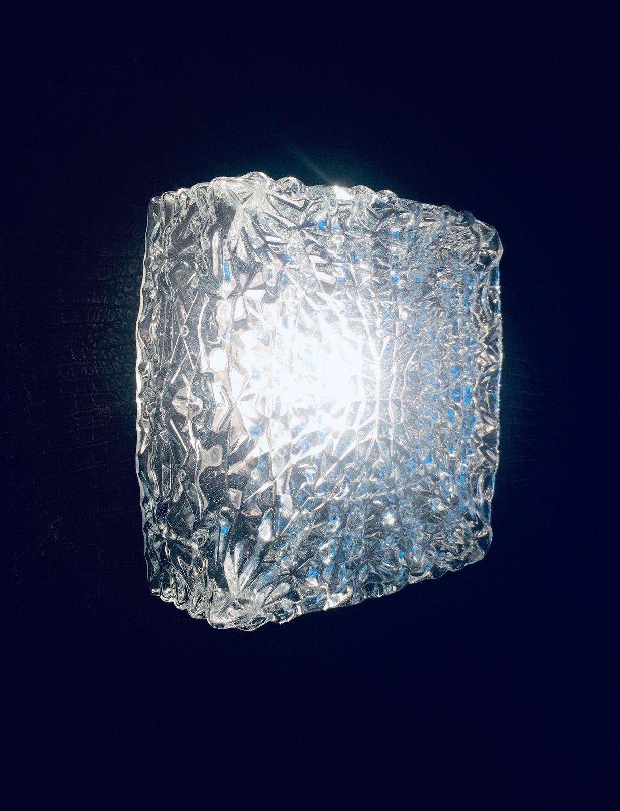 Grote Facetglazen Wandlamp Uit De Jaren 1960 photo vinterior