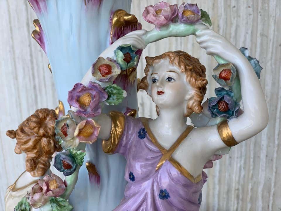 photo vinterior Présentoir figuratif en porcelaine de Sèvres, corbeille à fruits surélevée, XIXe siècle