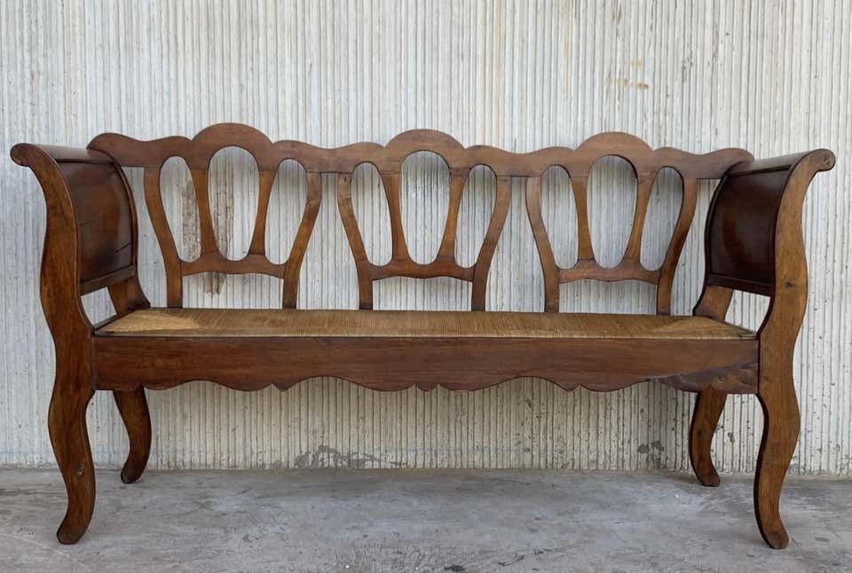Banc victorien du XXe siècle en bois de noyer et assise en rotin photo furniture