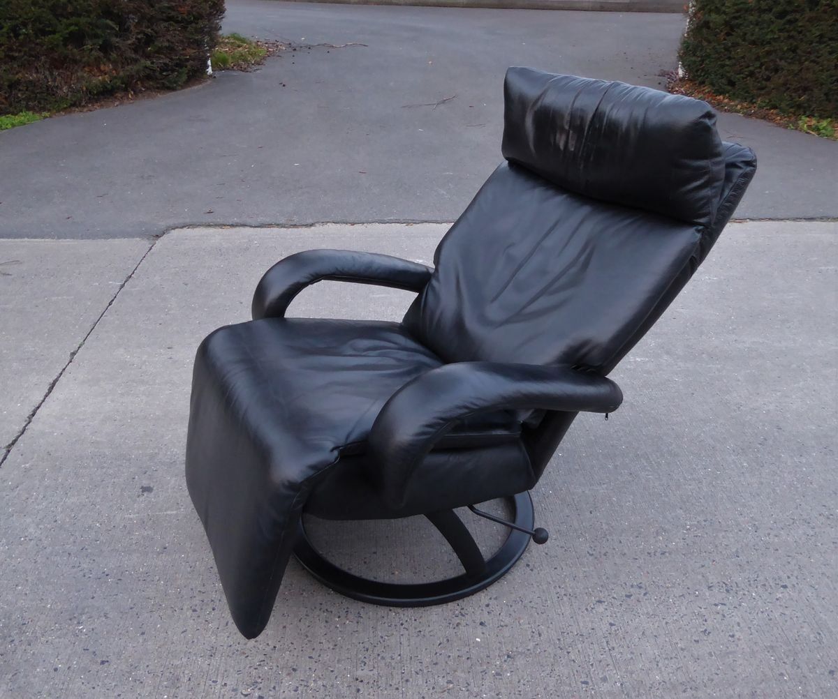 Black Leather Gaga Lounge Chair By Percival Lafer For Percival Lafer, 1998 photo for sale
