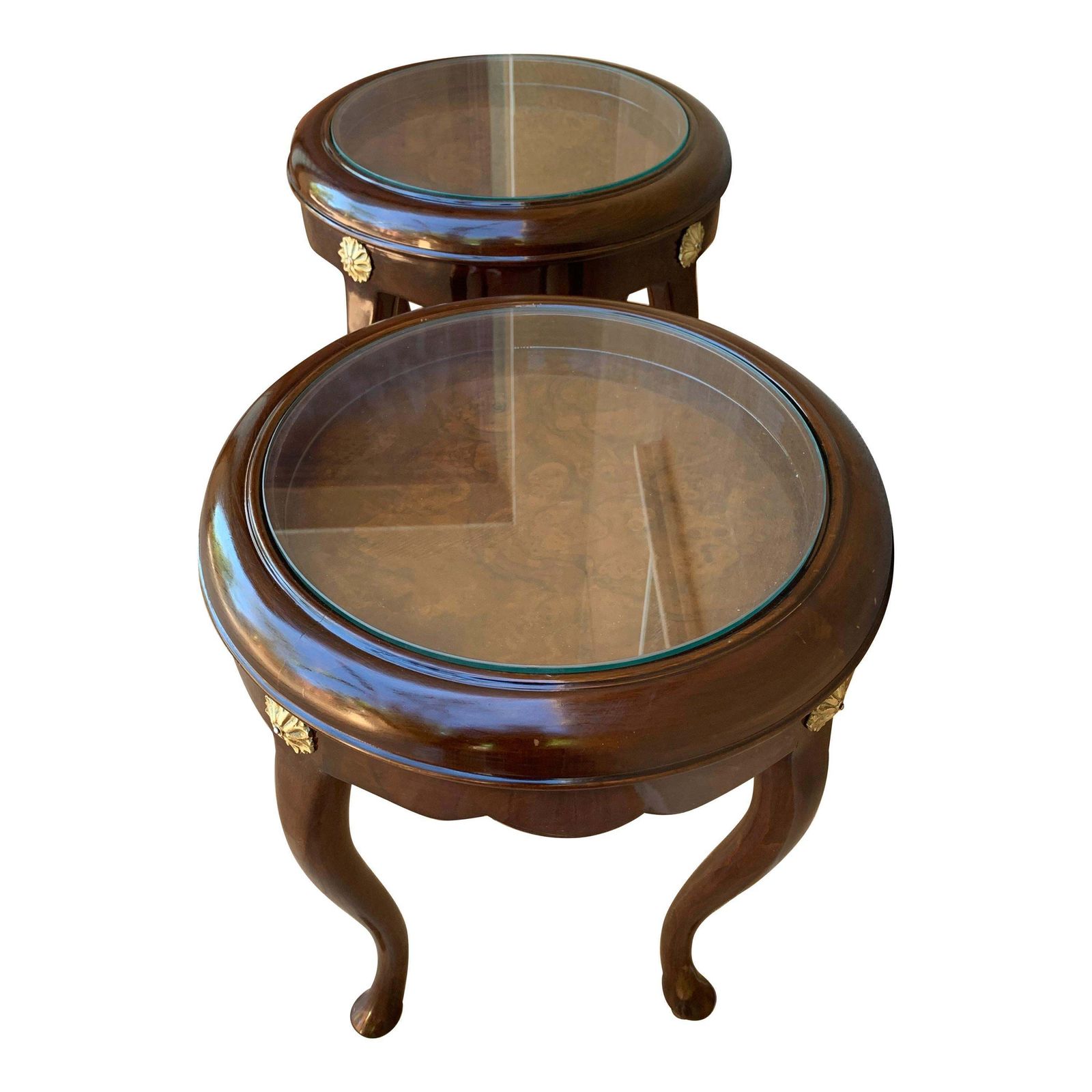 Paire ou table individuelle, tables basses ou d'appoint françaises en acajou et loupe
